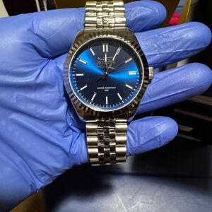 Invicta Specialty Oxford